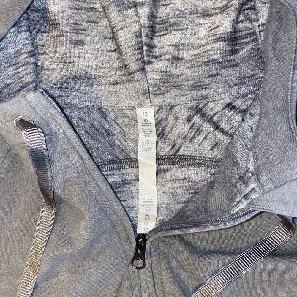 Lululemon Jacket - Picture 3 of 5